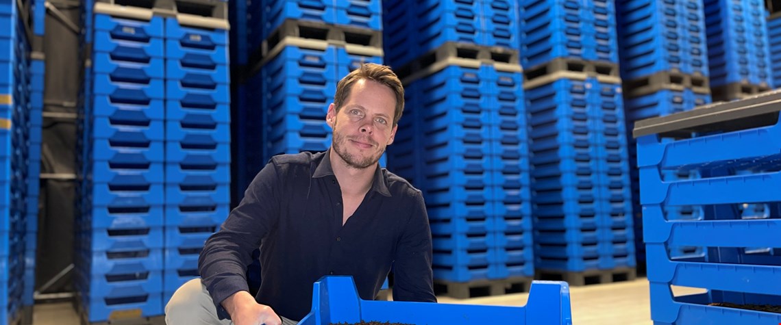 NorgesGruppen investerer i Invertapro: Vil produsere 70 tonn larver i uken ved hjelp av matavfall