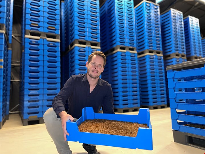 NorgesGruppen investerer i Invertapro: Vil produsere 70 tonn larver i uken ved hjelp av matavfall