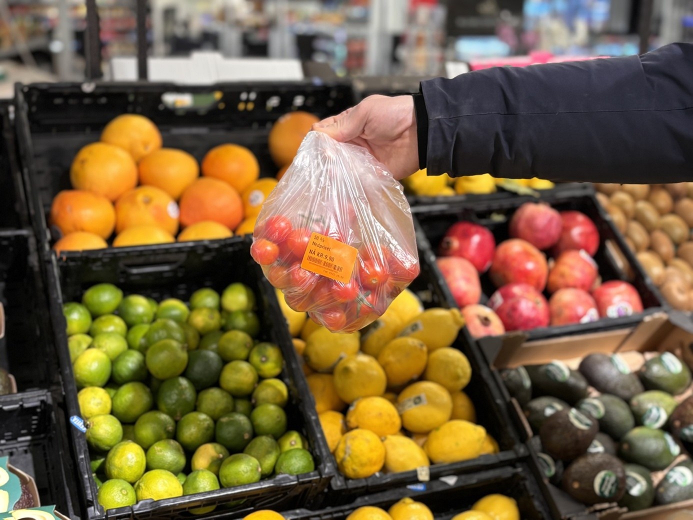 SPAR reddet 100 tonn frukt og grønt fra søpla