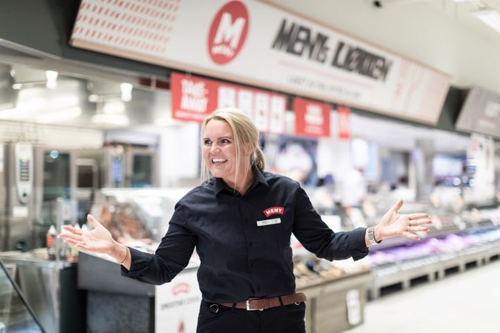 Butikksjef Monica Ervig Kjendalen i MENY Solsiden er kåret til Årets butikksjef